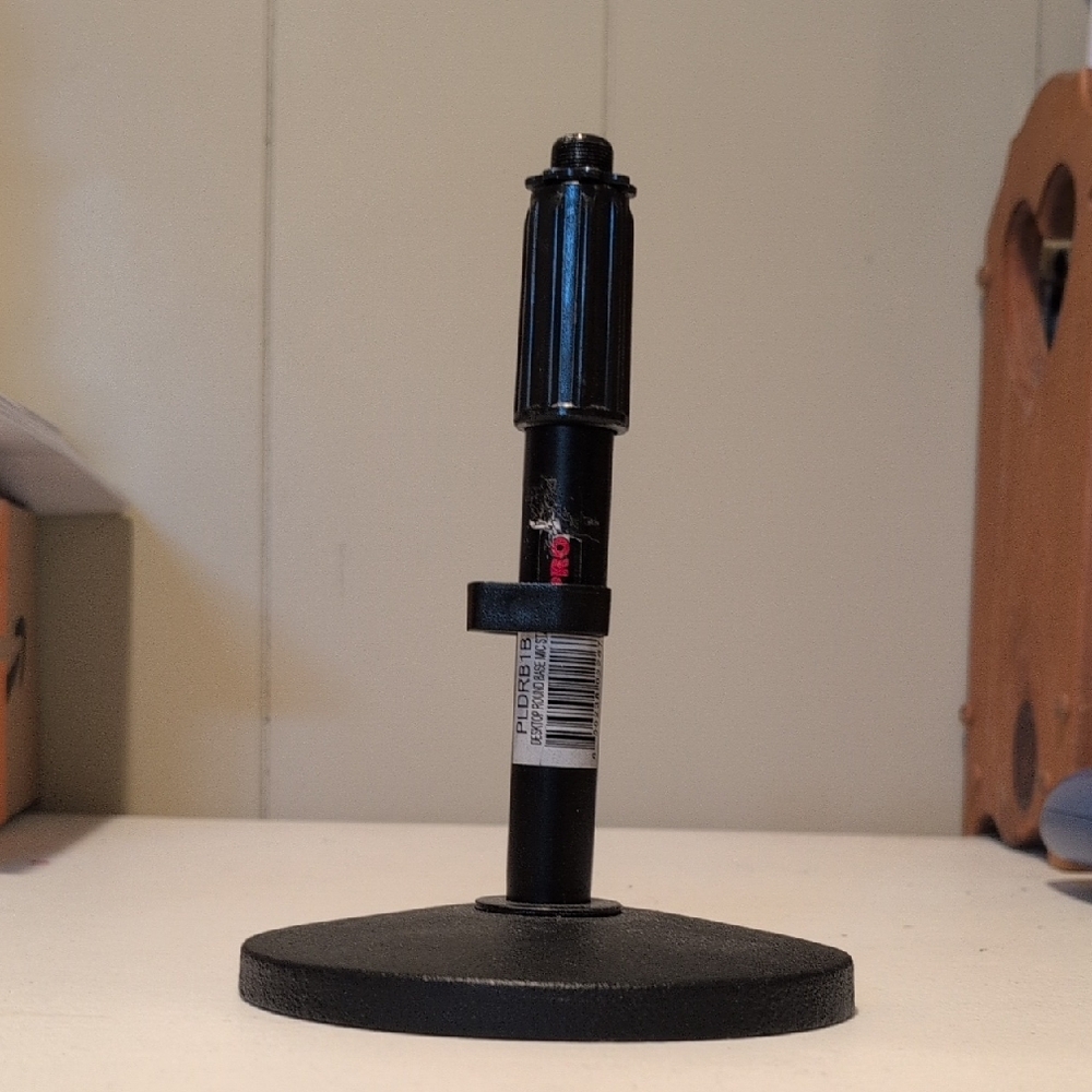Black Adjustable Microphone Stand